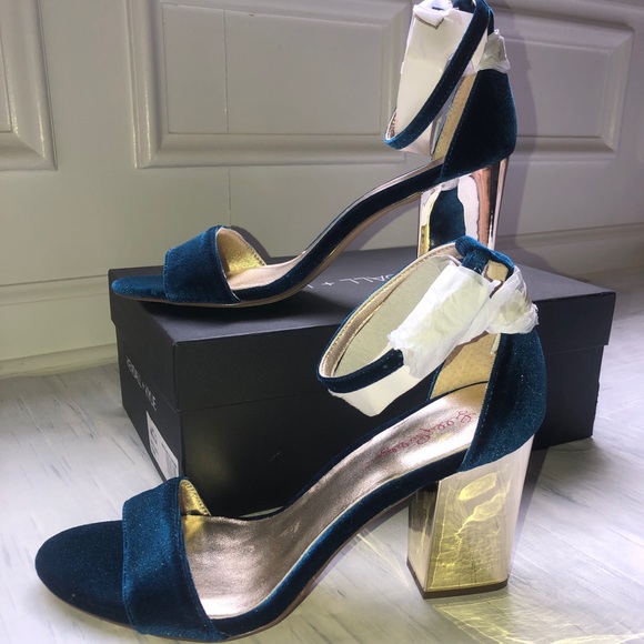 NWOB Lilly Pulitzer AmberLynn Heel ( 10 ) - Picture 3 of 8